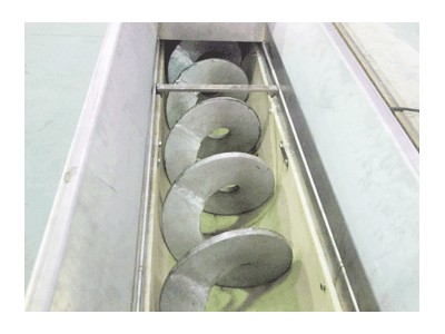 工業(yè)污泥使用無(wú)軸螺旋輸送機(jī)的優(yōu)勢(shì)